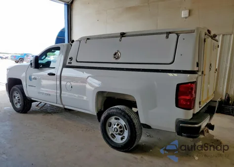 2015 Chevrolet Silverado K2500 Heavy Duty z USA, uszkodzony, nr VIN 1GC0KUEG1FZ112902